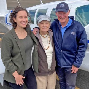 Dr Erin O'Halloran with 91 year old Betty from Kangaroo Island with pilot Owen Crees.